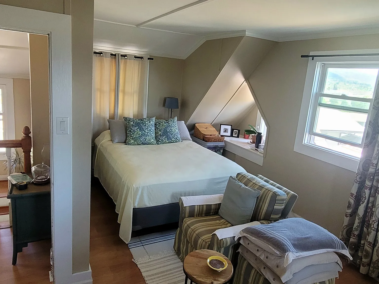 3 bed, 8600 sqft, $1,550 — Photo 2