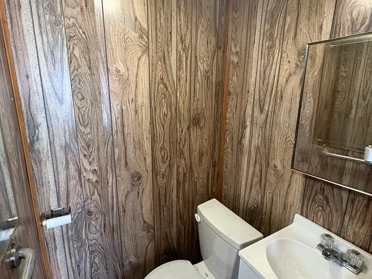 1113 Elm St — Photo 5