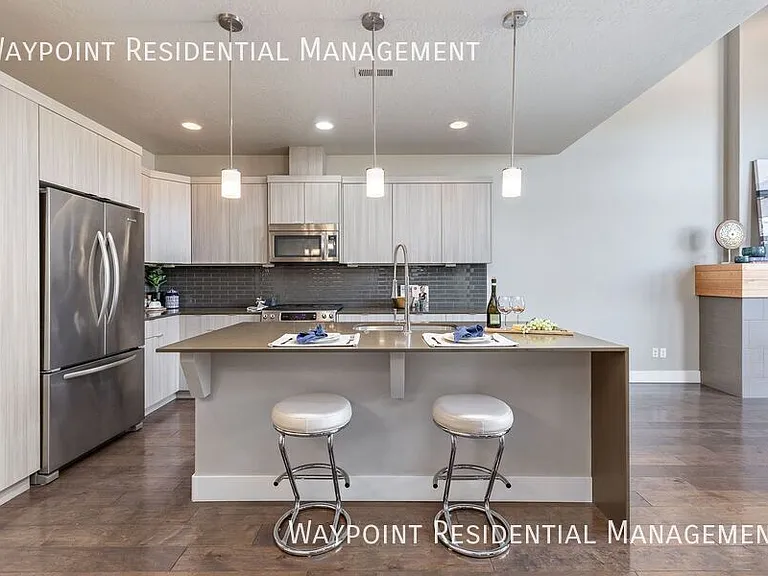 1415 E Lone Creek Dr — Photo 17