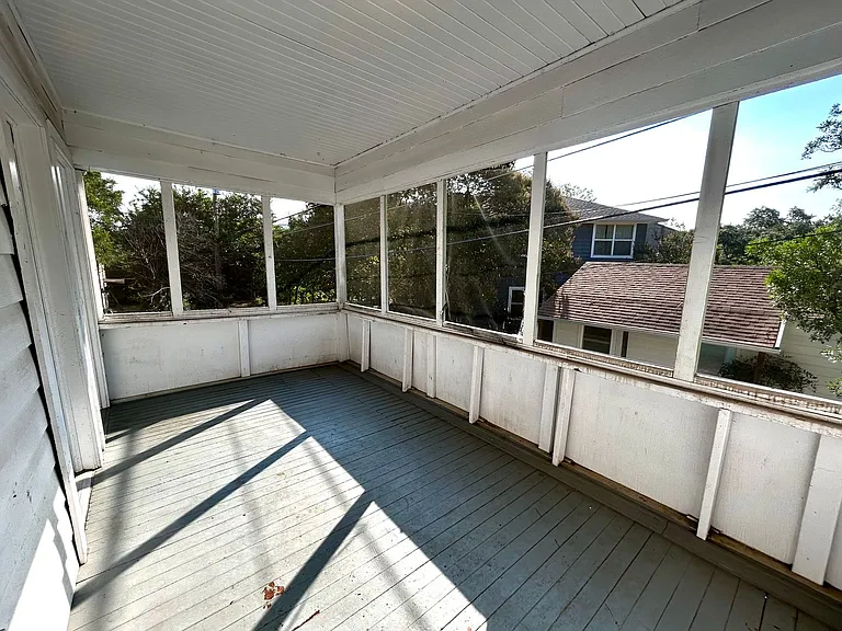 1305 Lorrain St #C — Photo 20