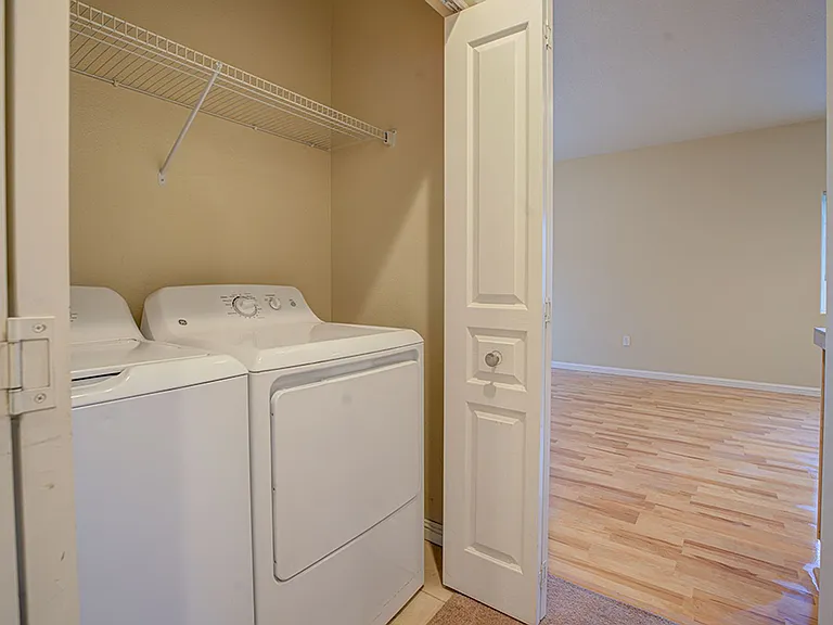 10038 SE Division St — Photo 20