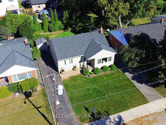 5th image of 31 Kemp Dr