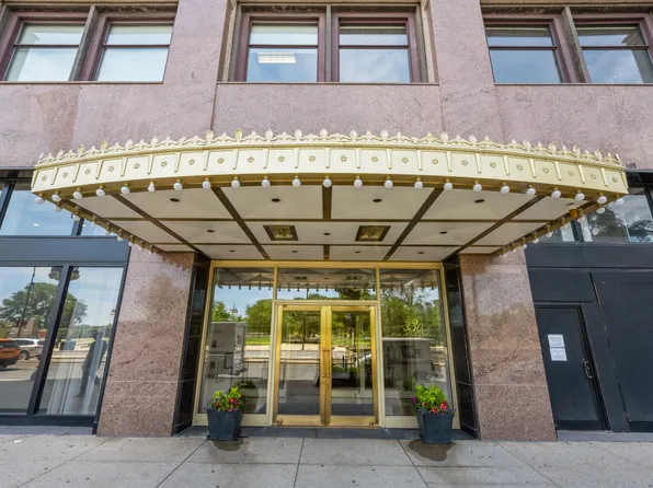 330 S Michigan Ave APT 1610, Chicago, IL 60604