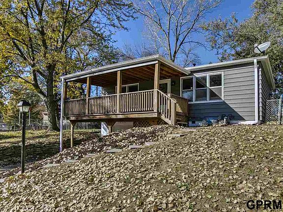 3rd image of 7509 Ira Cir