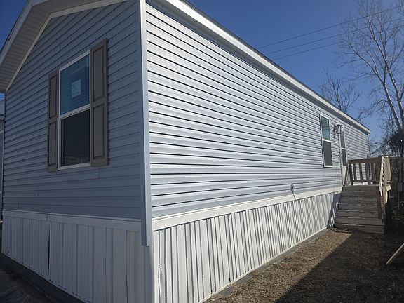 2nd image of 3203 Oakland Ave