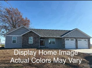 8180 Main St, Breese, IL 62230