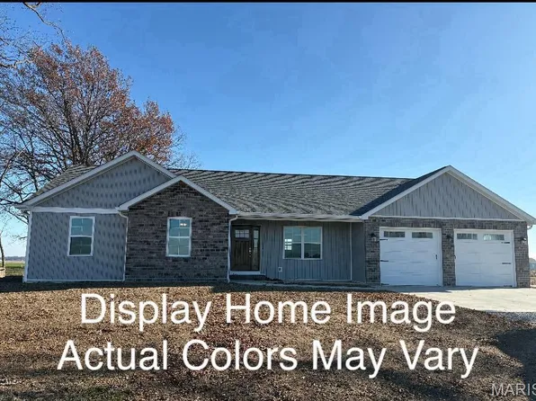 8180 Main St, Breese, IL 62230