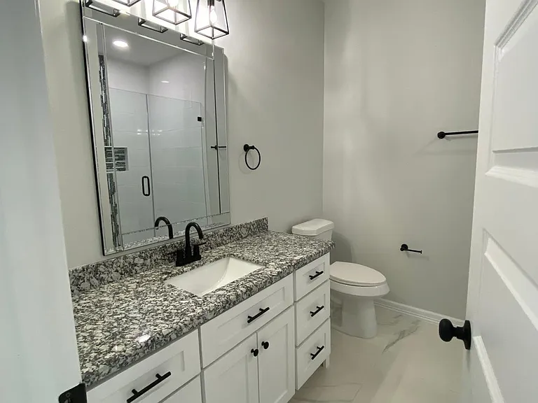 5604 N Crown Point — Photo 13
