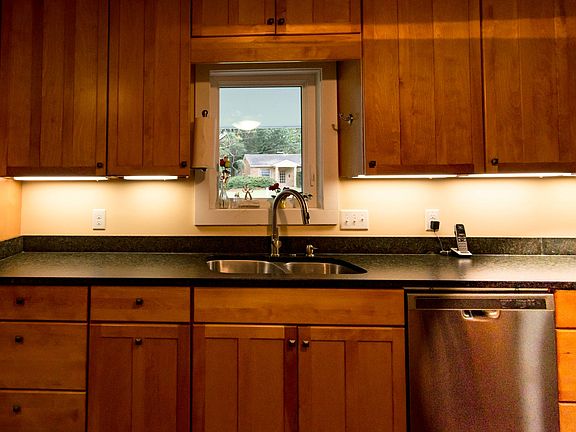 Love the cabinets
