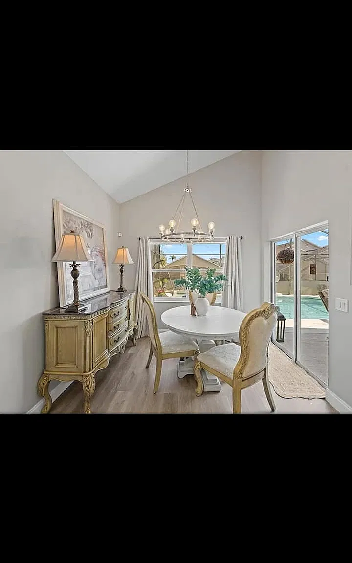 6 bed, 2707 sqft, $6,000 — Photo 4