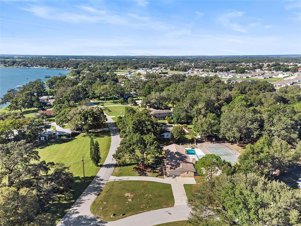 1st image of 9 Aqualane Dr