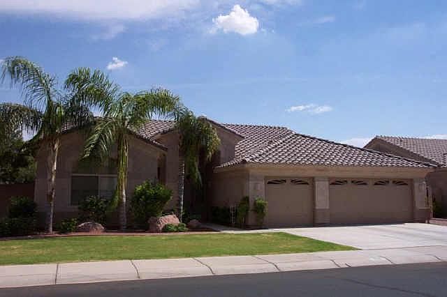 1st image of 1185 N MULBERRY Drive