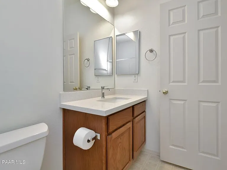 1079 N Hobble Strap St — Photo 21