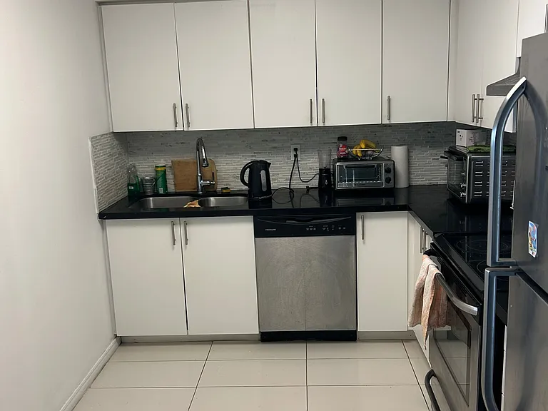 91 Townsgate Dr #1012 — Photo 8