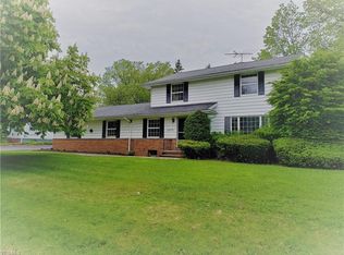 2664 S Green Rd, Shaker Heights, OH