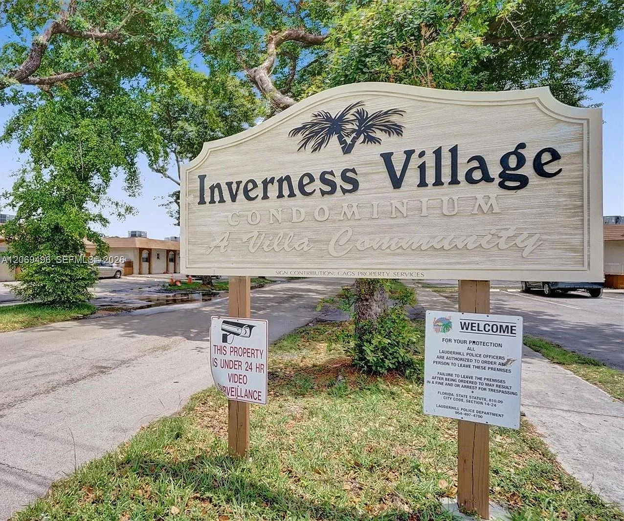 Inverness Village Three C — Photo 1