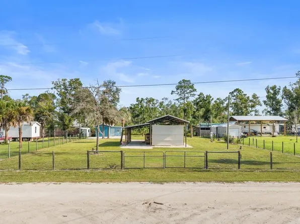 719 NE Second Ave, Steinhatchee, FL 32359