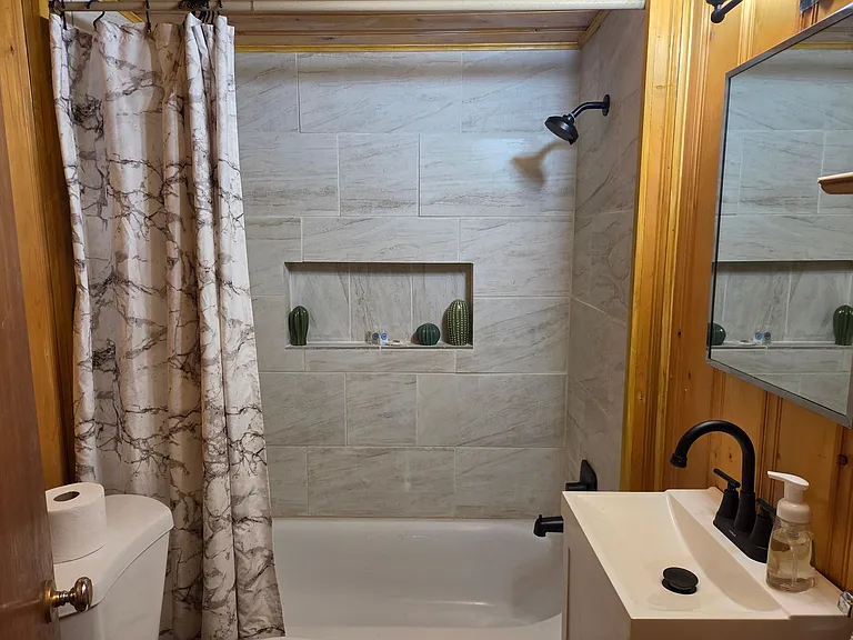 235 Hart Ave — Photo 13