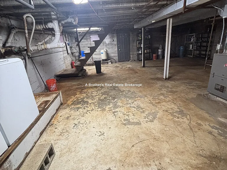 50 Oakdale Ave — Photo 17