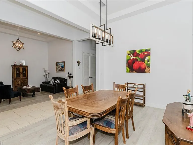 5169 Roma St — Photo 10