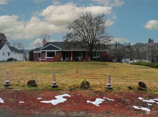 406 S Douglas St, Omak, WA 98841