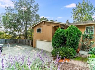 6225 Leona St, Oakland, CA 94605