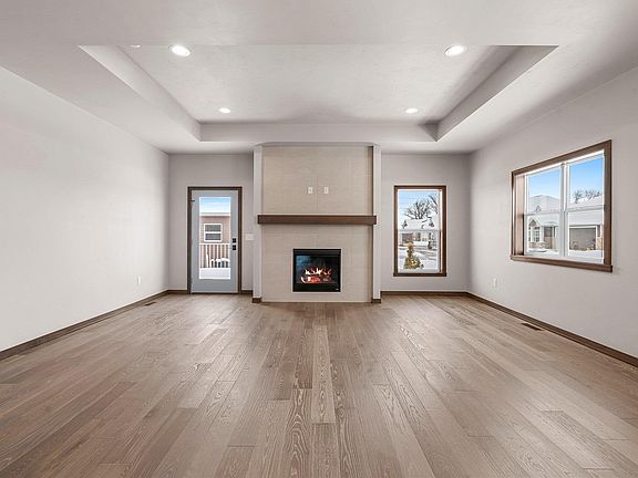 4th image of 495 Papermill Cir