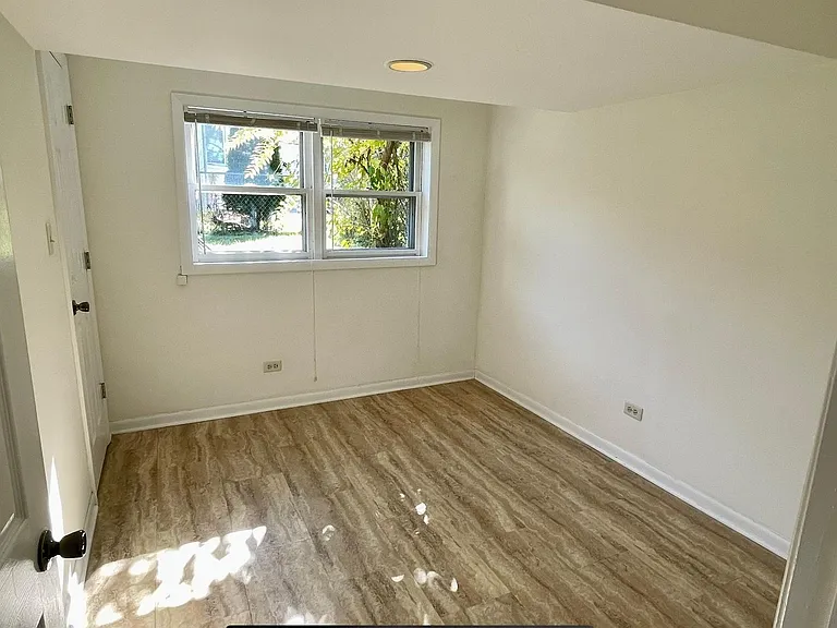 2426 Highland Cir — Photo 9