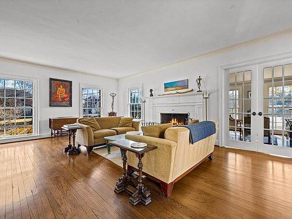 5th image of 550 Sheridan Rd