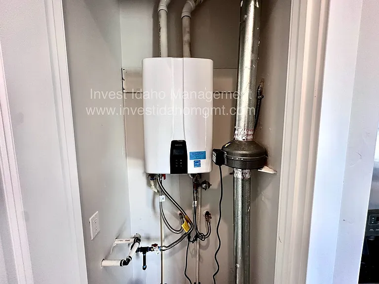 385 N Stone Canyon Ln — Photo 12