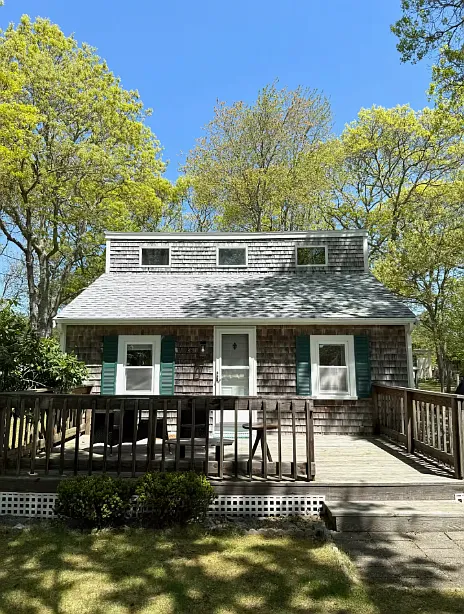 3 bed, 888 sqft, $1,800 — Photo 2