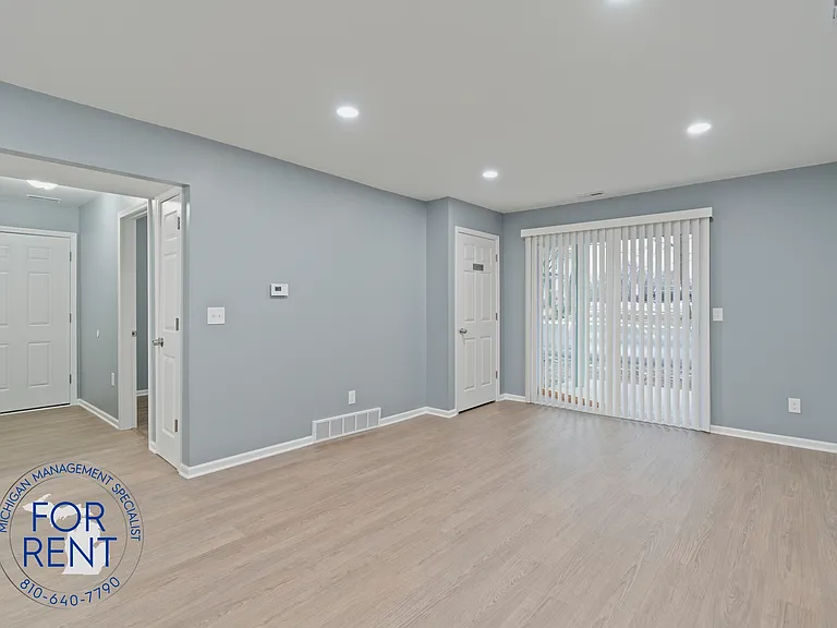 816 Asylum St — Photo 33