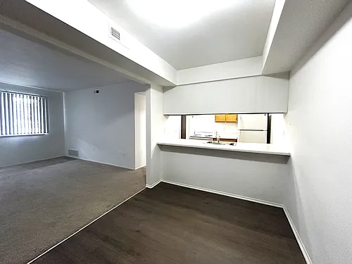 Floor plan Two Bedroom English Oak