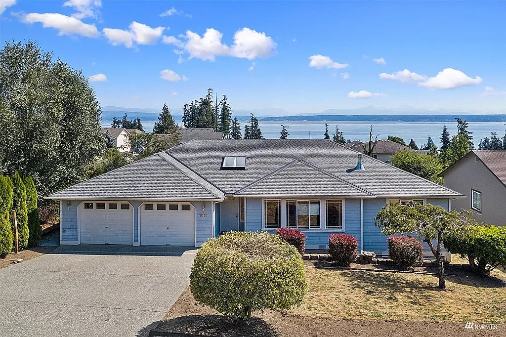 1031 Fisher King Way photo 1