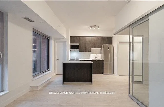 2433 Dufferin St #209 — Photo 5