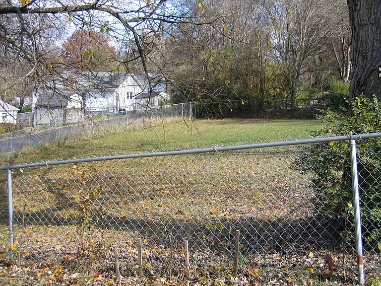 229 Haywood Ave — Photo 7