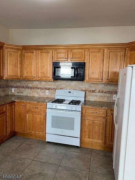 1st image of 48 Belmont Ave