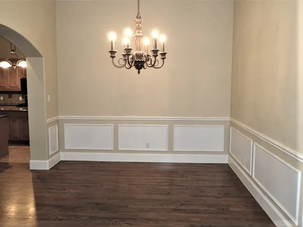 4 bed, 2.5 bath, 2855 sqft, $2,895 — Photo 4
