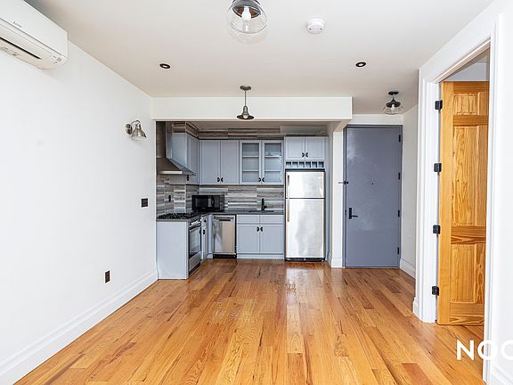 2nd image of 801 Driggs Ave #2A