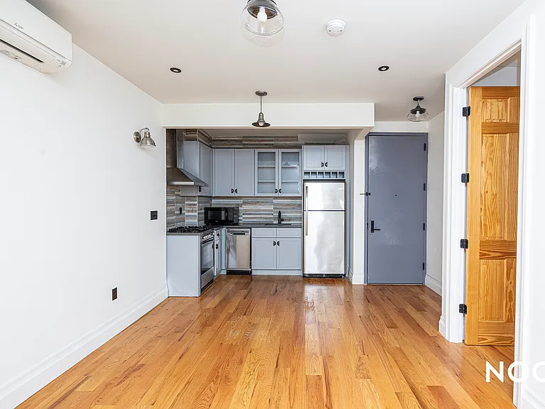 801 Driggs Ave #2A — Photo 2