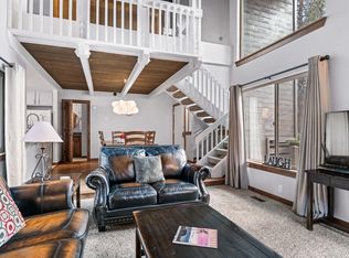 57026 Tennis Village Ln #27, Bend, OR 97707