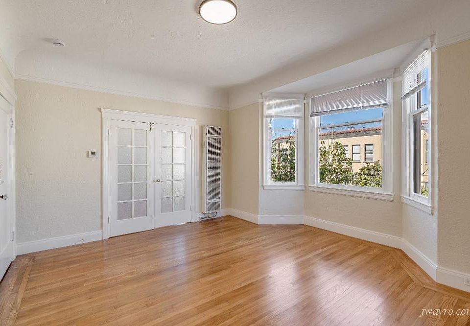 1st image of 245 Vicksburg St APT 4