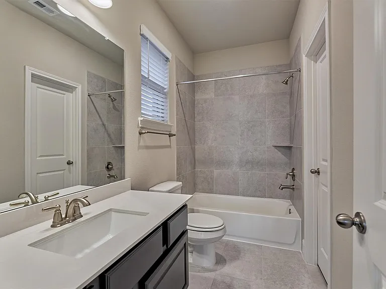 20911 Velvet Wing Dr — Photo 10