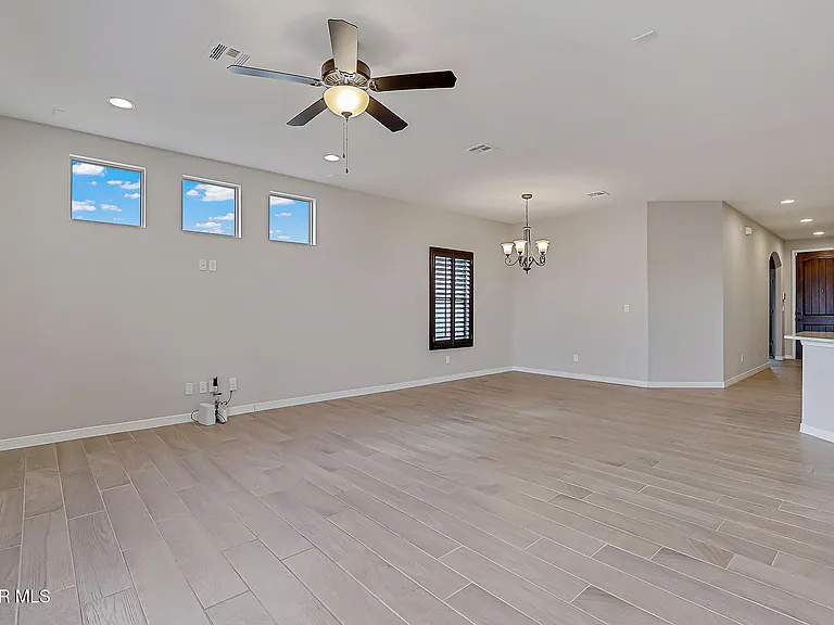 13752 Newton Ct — Photo 22