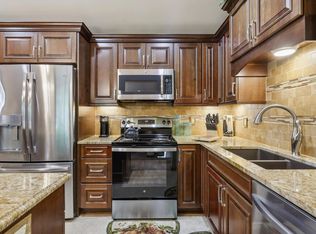 1111 Sunnyslope Dr, Racine, WI 53406