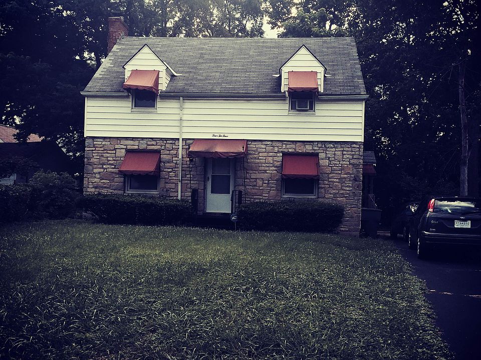 1st image of 424 Merryhill Drive