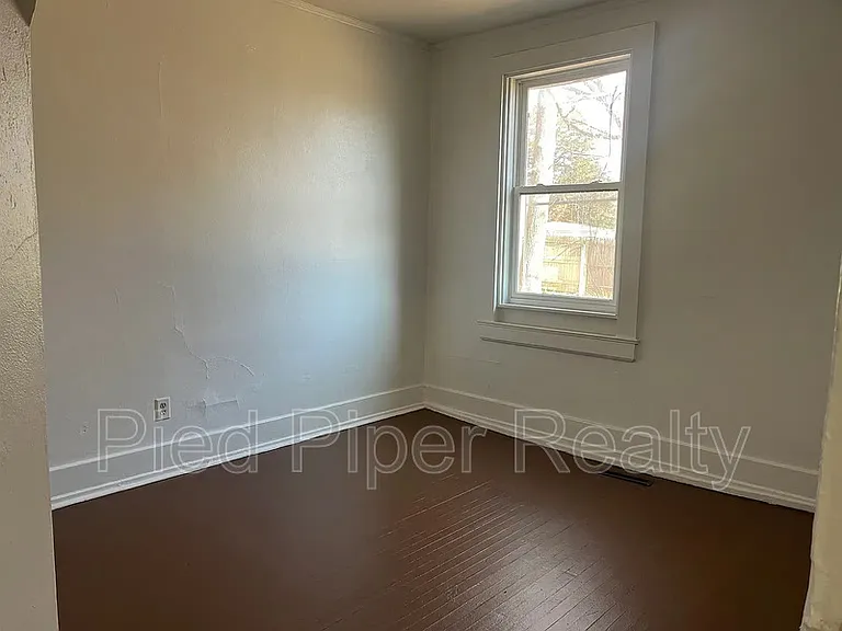 404 E Prospect Ter — Photo 7