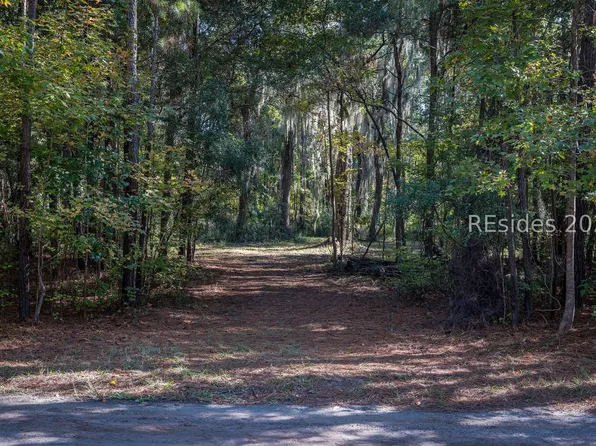 36 Bee Tree Dr, Okatie, SC 29909