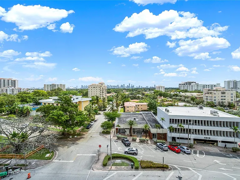 1300 Ponce De Leon Blvd #703 — Photo 46