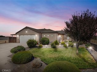 14996 Rivers Edge Rd, Helendale, CA 92342